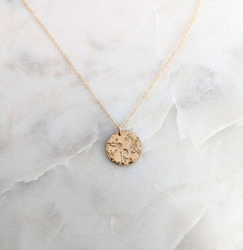 Custom Flower Necklace for Moms, Necklace for Grandmother, Meaningful Gift Idea