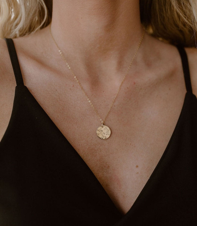 Custom Flower Necklace for Moms, Necklace for Grandmother, Meaningful Gift Idea