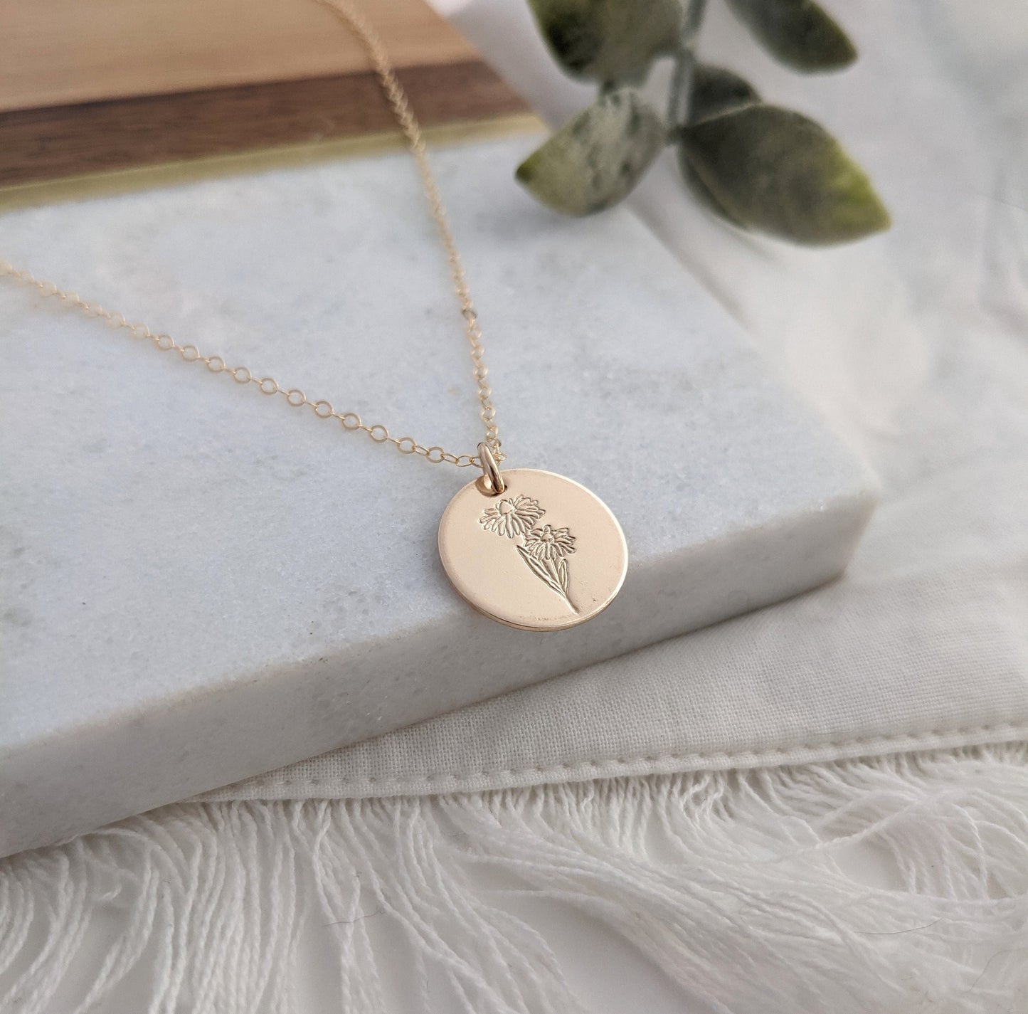 Daisy Necklace April Birth Flower Necklace | Birth Month Flower Necklace