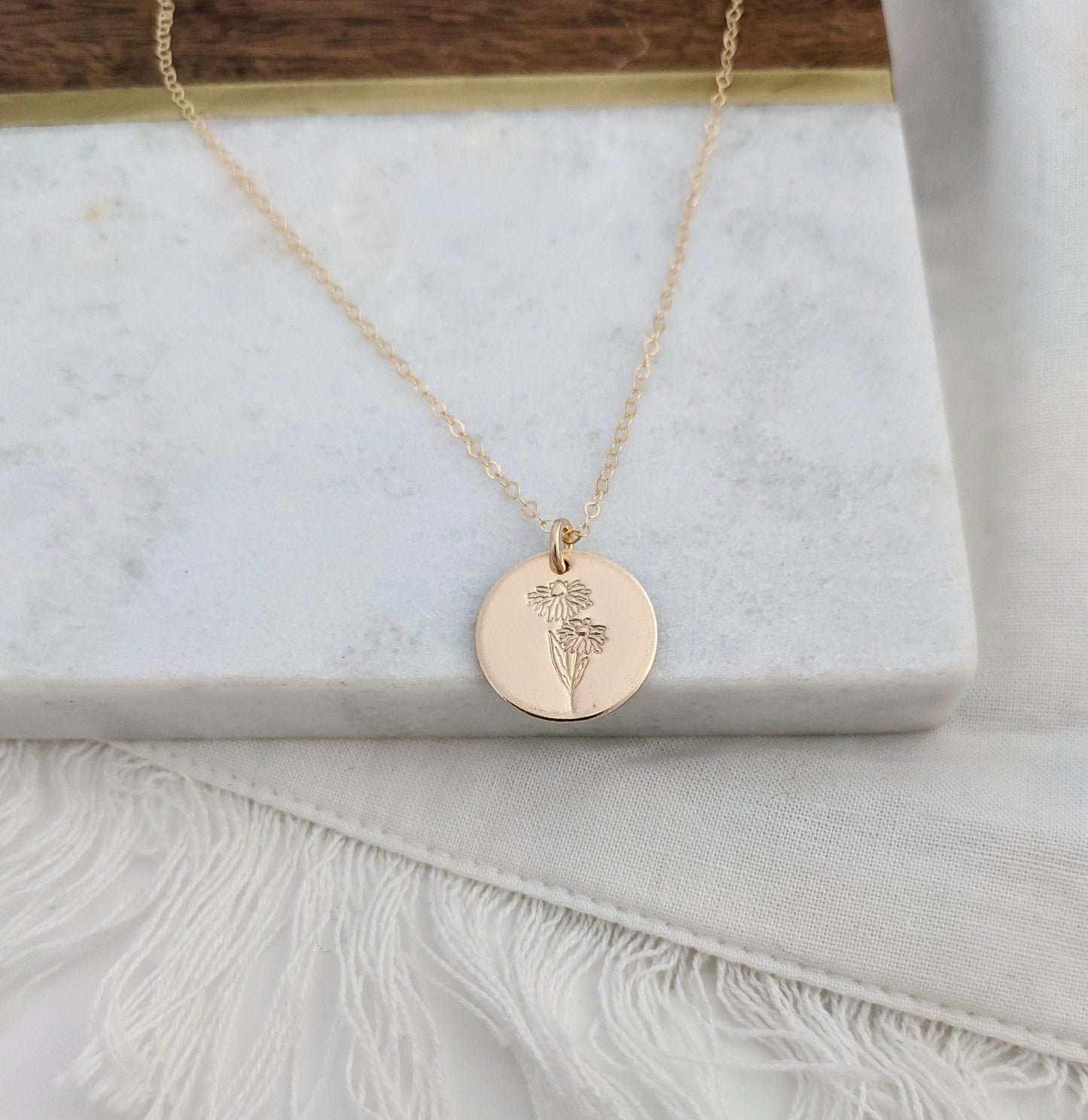 Daisy Necklace April Birth Flower Necklace | Birth Month Flower Necklace