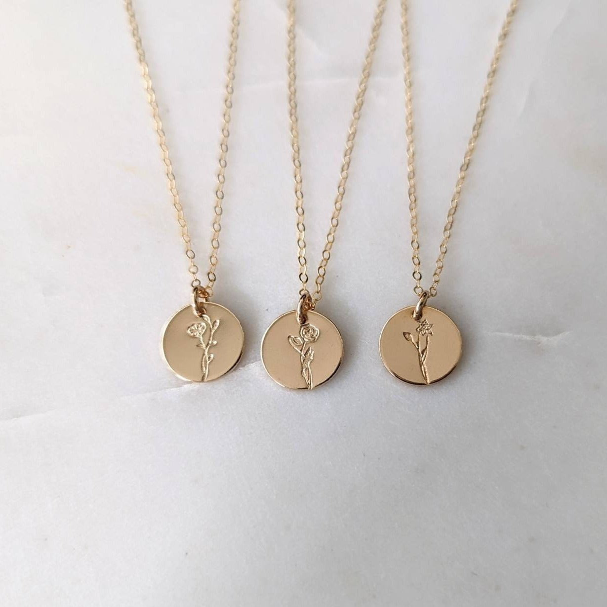 Dainty Gold Birthflower necklace | Pick Your Month